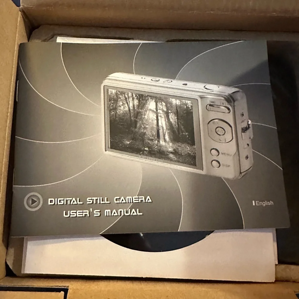 NIB DC529S Silver Digital Camera - Picture 7 of 7